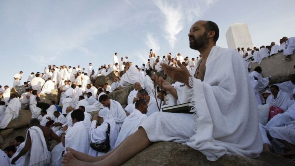 performing Hajj