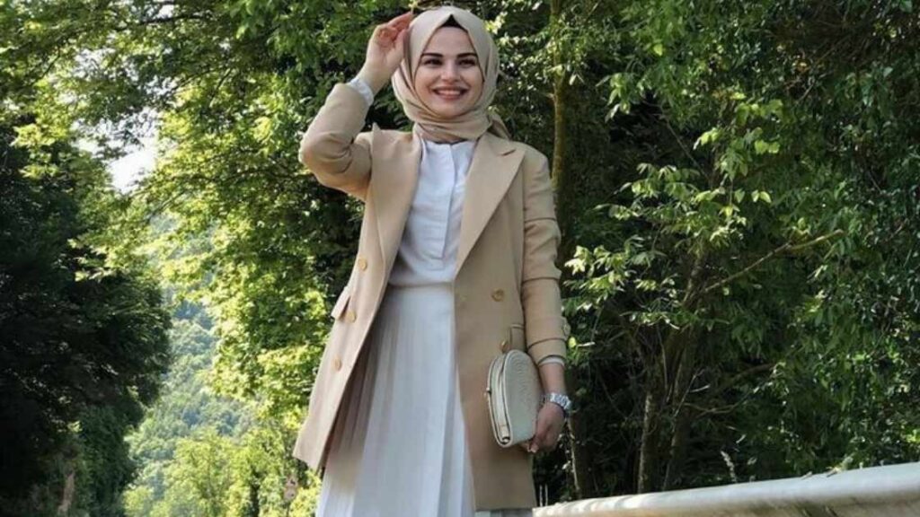 Styling and Layering Techniques